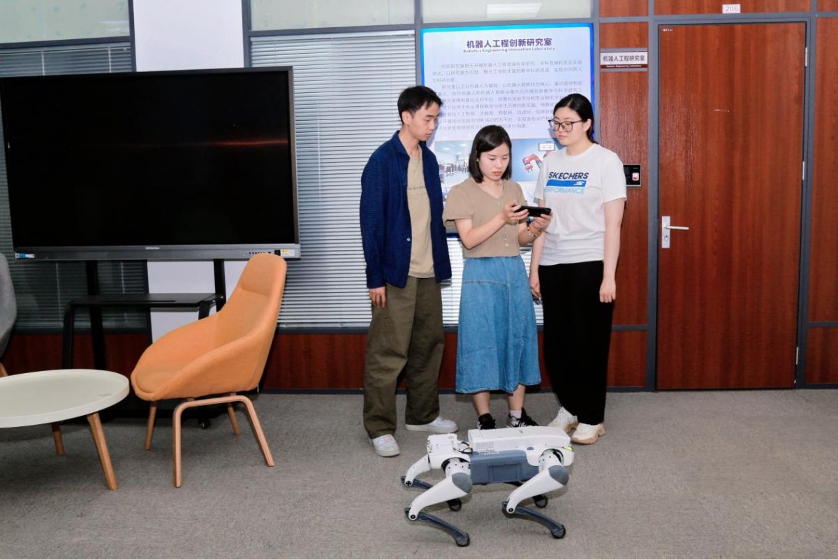 1765416704723913.png 1765416704723913.png